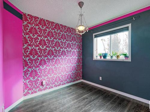 15037 135A St Nw Nw, Edmonton, AB 