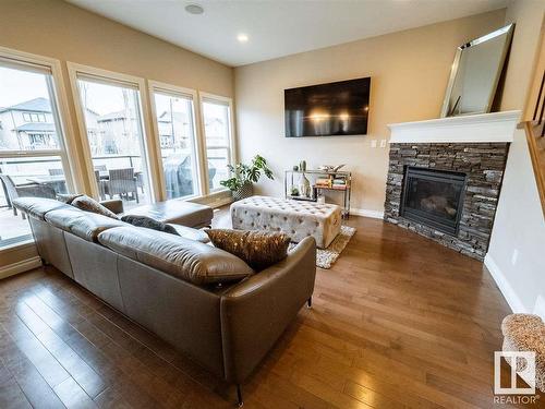 1618 Wates Close, Edmonton, AB - Indoor Photo Showing Living Room With Fireplace