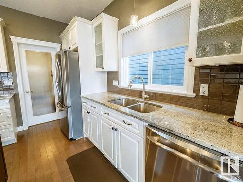 1618 Wates Close, Edmonton, AB - Indoor Photo Showing Kitchen With Stainless Steel Kitchen With Double Sink With Upgraded Kitchen