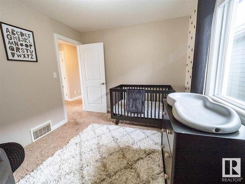 1618 Wates Close, Edmonton, AB - Indoor Photo Showing Bedroom