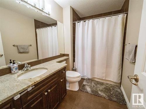 1618 Wates Close, Edmonton, AB - Indoor Photo Showing Bathroom