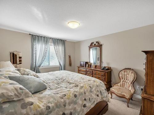 1119 Chahley Co Nw, Edmonton, AB 