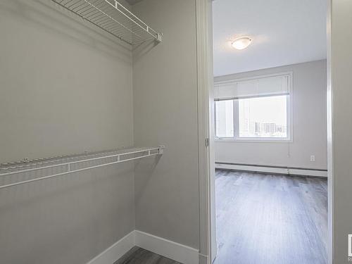 502 10180 104 Street Nw, Edmonton, AB - Indoor With Storage