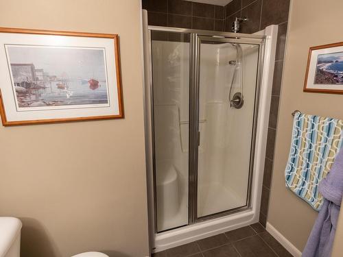 112 400 Palisades Way, Sherwood Park, AB - Indoor Photo Showing Bathroom