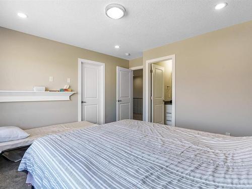 624 Sommerville Gate, Stony Plain, AB - Indoor Photo Showing Bedroom