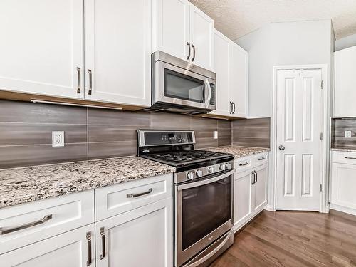 3 Riviere Terrace, St. Albert, AB - Indoor Photo Showing Kitchen With Upgraded Kitchen