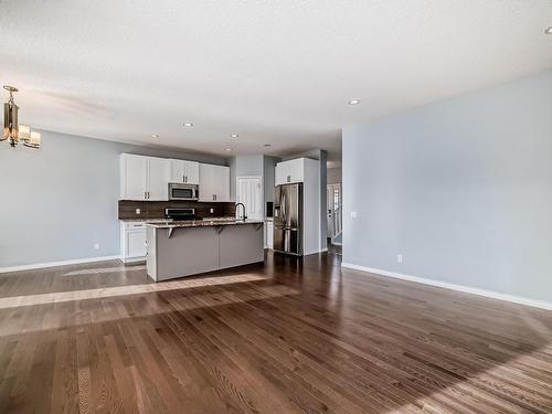 3 Riviere Terrace, St. Albert, AB - Indoor Photo Showing Kitchen