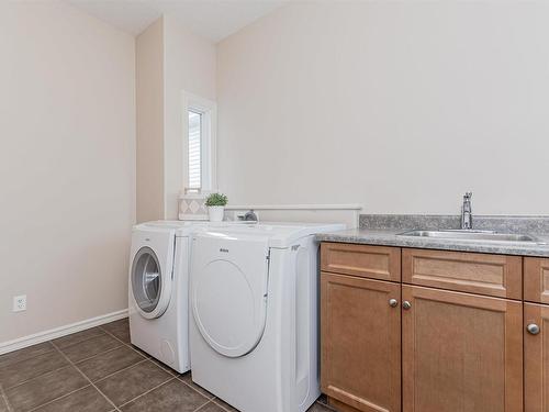 8603 11 Avenue, Edmonton, AB - Indoor Photo Showing Laundry Room