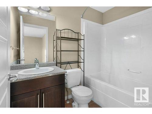 582 Tamarack Road, Edmonton, AB - Indoor Photo Showing Bathroom