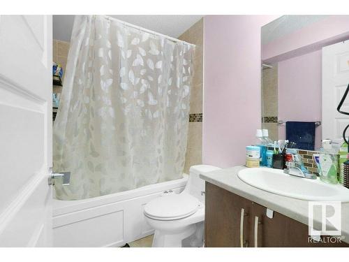 582 Tamarack Road, Edmonton, AB - Indoor Photo Showing Bathroom