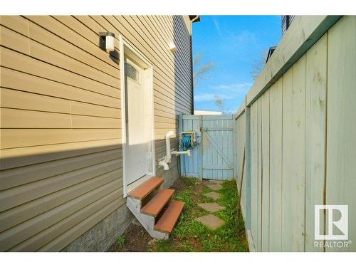 582 Tamarack Rd Nw Nw, Edmonton, AB 