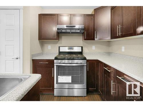 582 Tamarack Road, Edmonton, AB - Indoor Photo Showing Kitchen