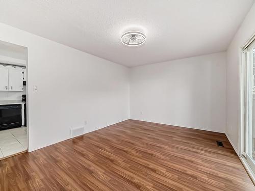 2645 135 Avenue, Edmonton, AB - Indoor Photo Showing Other Room