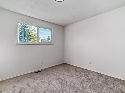 2645 135 Avenue, Edmonton, AB - Indoor Photo Showing Other Room