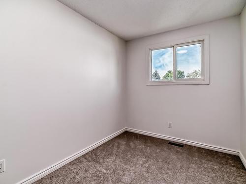 2645 135 Avenue, Edmonton, AB - Indoor Photo Showing Other Room