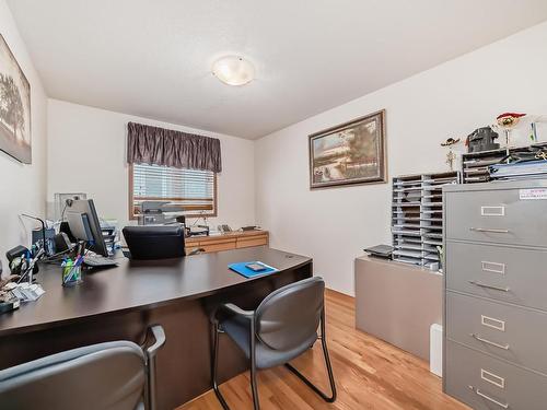 15907 91 Street, Edmonton, AB - Indoor Photo Showing Office