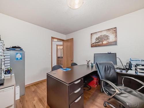 15907 91 Street, Edmonton, AB - Indoor Photo Showing Office