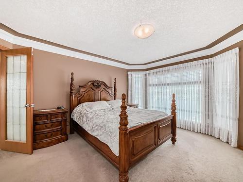 15907 91 Street, Edmonton, AB - Indoor Photo Showing Bedroom