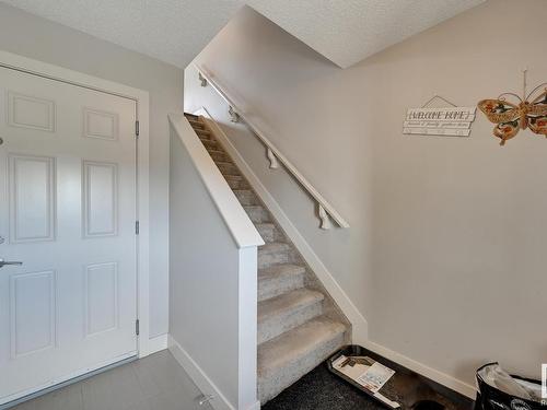 6 2922 Maple Way, Edmonton, AB - Indoor Photo Showing Other Room