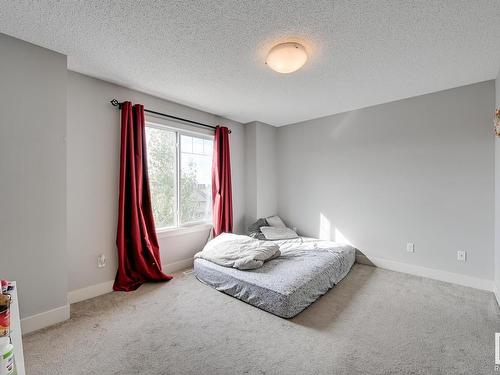 6 2922 Maple Way, Edmonton, AB - Indoor Photo Showing Bedroom