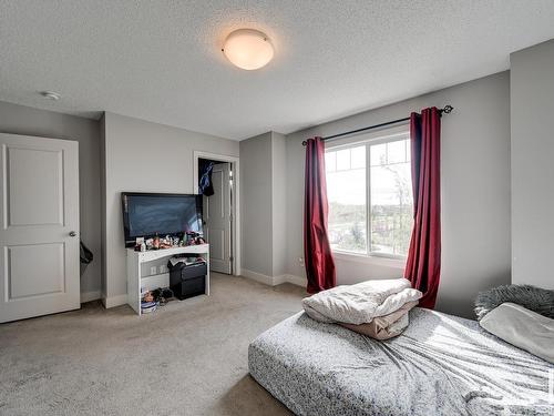 6 2922 Maple Way, Edmonton, AB - Indoor Photo Showing Bedroom