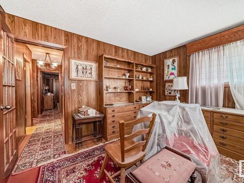 4422 Ada Boulevard, Edmonton, AB - Indoor Photo Showing Bedroom