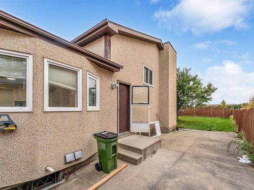 2027 108 Street Nw, Edmonton, AB 