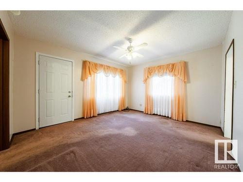 4741 51 Avenue, Wildwood, AB - Indoor Photo Showing Other Room