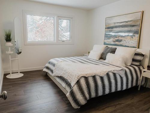 8803 145 Street, Edmonton, AB - Indoor Photo Showing Bedroom