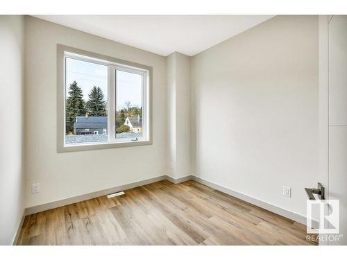 11442 70 Street, Edmonton, AB - Indoor Photo Showing Other Room