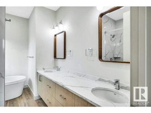 11442 70 Street, Edmonton, AB - Indoor Photo Showing Bathroom