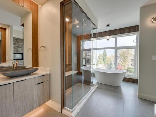 2503 Cameron Ravine Landing, Edmonton, AB - Indoor Photo Showing Bathroom