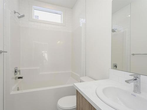 8 55101 Ste Anne Trail, Rural Lac Ste. Anne County, AB - Indoor Photo Showing Bathroom