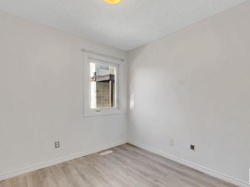 246 Lancaster Terrace, Edmonton, AB - Indoor Photo Showing Other Room