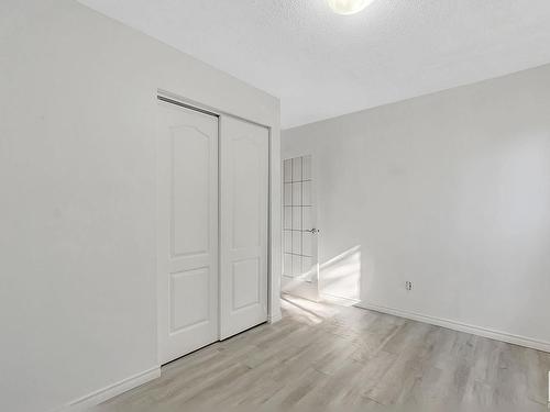 246 Lancaster Terrace, Edmonton, AB - Indoor Photo Showing Other Room