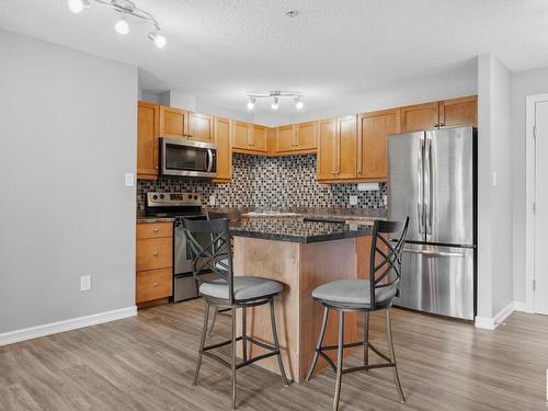 1112 7339 South Terwillegar Drive, Edmonton, AB - Indoor Photo Showing Kitchen