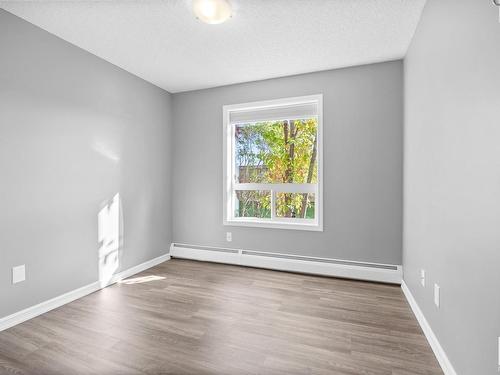 1112 7339 South Terwillegar Drive, Edmonton, AB - Indoor Photo Showing Other Room