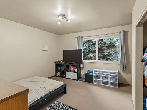 12010 102 Street, Edmonton, AB - Indoor Photo Showing Bedroom