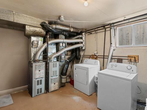 12010 102 Street, Edmonton, AB - Indoor Photo Showing Laundry Room