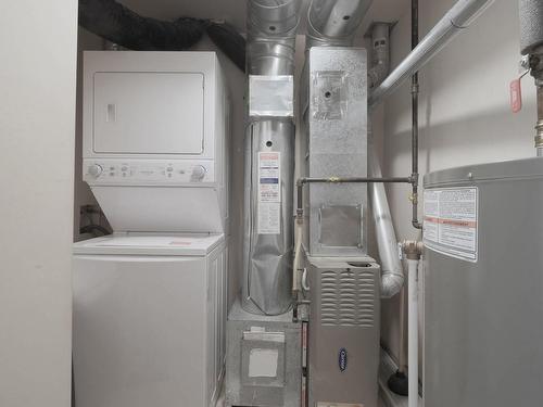 102 10123 112 Street, Edmonton, AB - Indoor Photo Showing Laundry Room