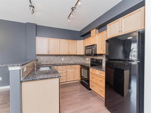 206 141 Festival Way, Sherwood Park, AB - Indoor Photo Showing Kitchen