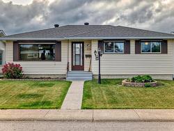 15204 88 ST NW  Edmonton, AB T5E 5T5