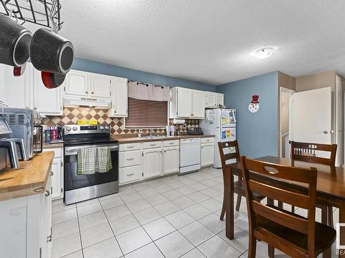 611 13 Street, Cold Lake, AB - Indoor Photo Showing Kitchen