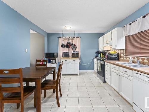 611 13 Street, Cold Lake, AB - Indoor