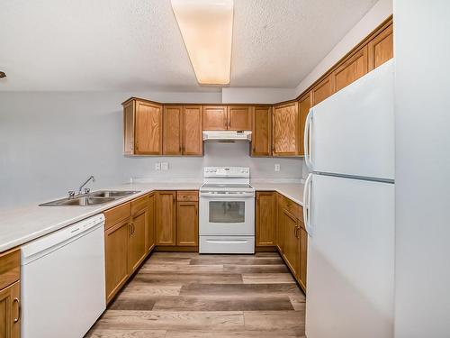 412 8912 156 Street, Edmonton, AB - Indoor Photo Showing Kitchen With Double Sink