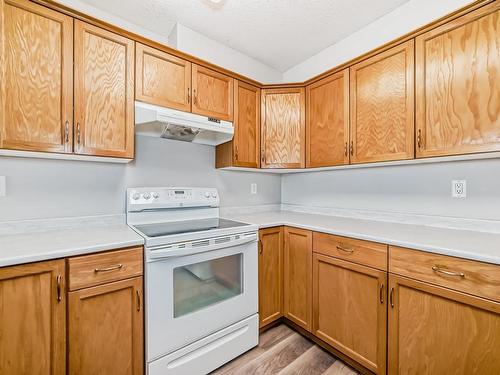 412 8912 156 Street, Edmonton, AB - Indoor Photo Showing Kitchen