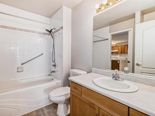 412 8912 156 Street, Edmonton, AB - Indoor Photo Showing Bathroom