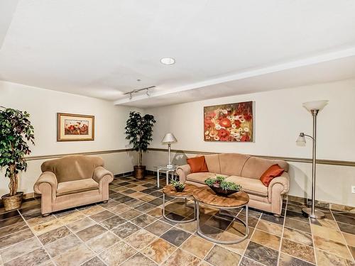 412 8912 156 Street, Edmonton, AB - Indoor Photo Showing Living Room