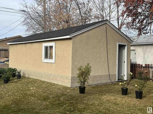 4924 48 Street, Redwater, AB - Outdoor With Exterior