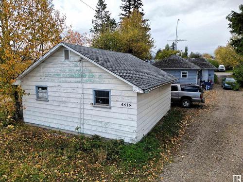 4619 4 Avenue, Edson, AB - Outdoor